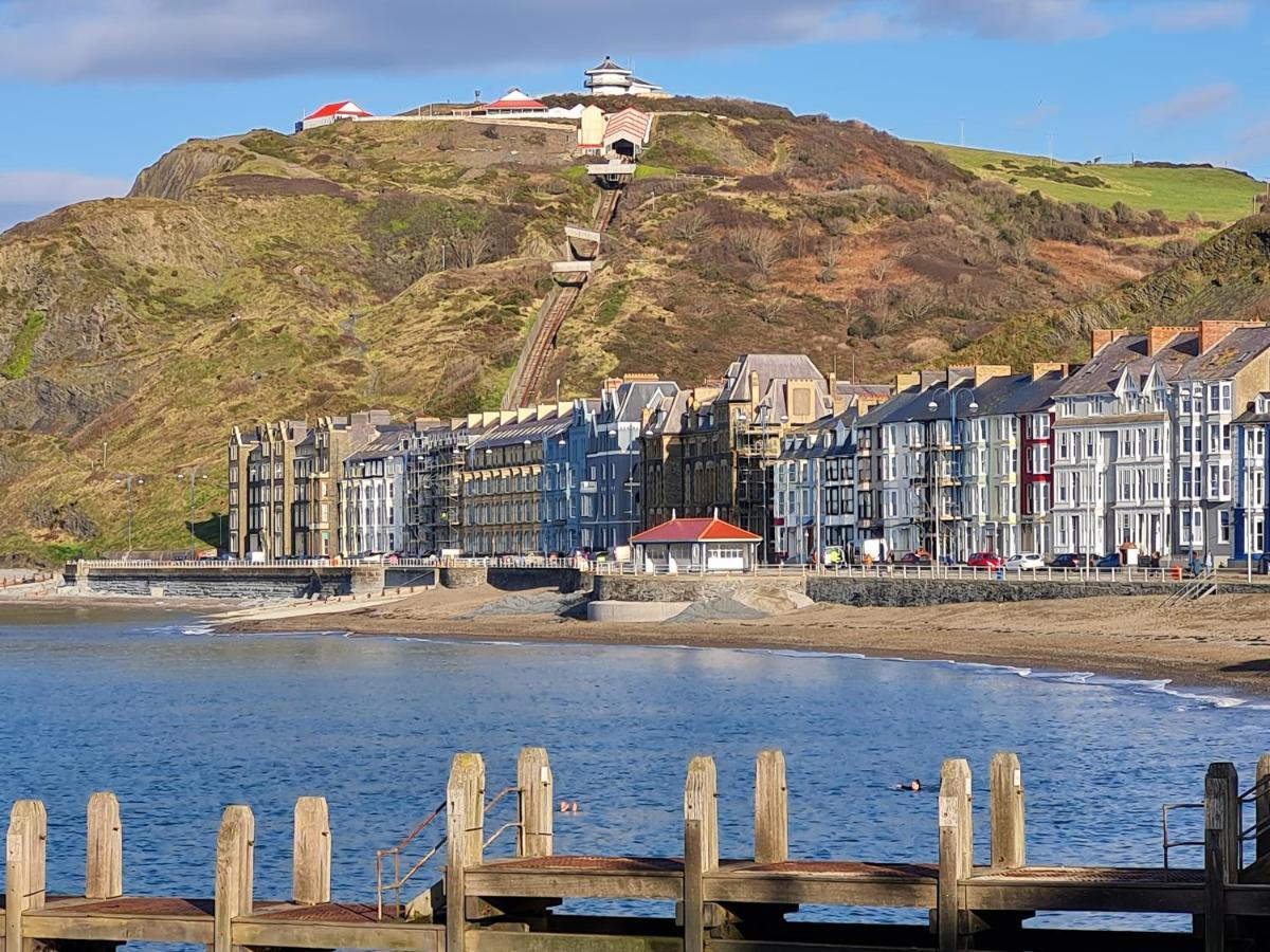 17 Bridge St, 3 Bedroom Flat Aberystwyth Exteriör bild